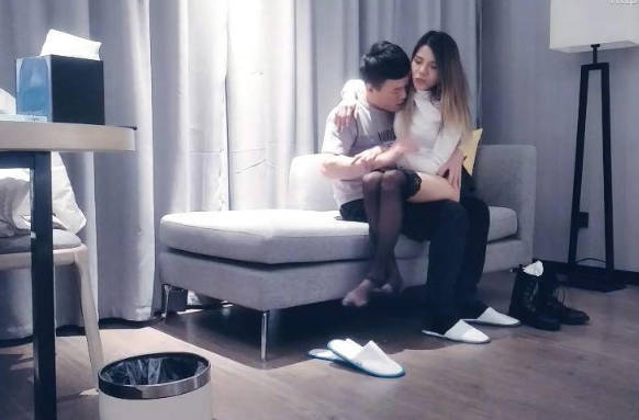 2021_1_29【男魔小天】一字马,倒立口交,3500高端外围,模特身材女神,花样繁多,体力强悍,激情四射,收藏必备